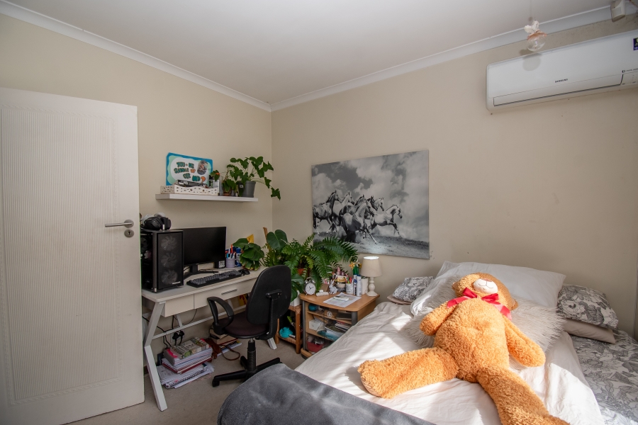 3 Bedroom Property for Sale in Heldervue Western Cape